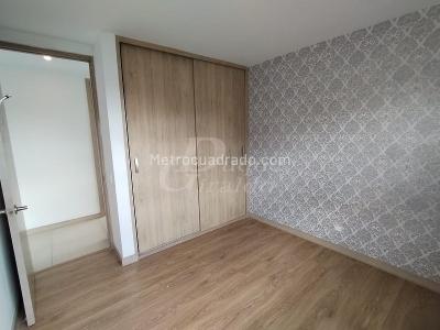 Apartamento de 2 alcobas en arriendo en El Poblado, Medellín, 92 m² · foto 15 de 19
