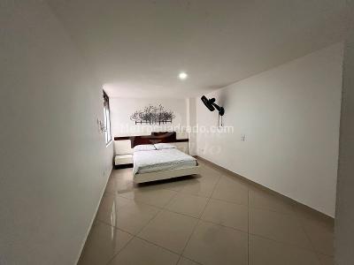 Apartamento de 3 alcobas en arriendo en Conquistadores, Medellín, 150 m² · foto 5 de 13