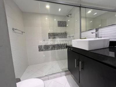 Apartamento de 3 alcobas en arriendo en Conquistadores, Medellín, 150 m² · foto 8 de 13