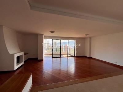 Apartamento de 4 alcobas en arriendo en El Poblado, Medellín, 200 m² · foto 3 de 20