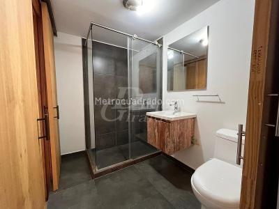 Apartamento de 4 alcobas en arriendo en El Poblado, Medellín, 200 m² · foto 9 de 20