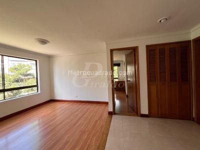 Apartamento de 4 alcobas en arriendo en El Poblado, Medellín, 200 m² · foto 11 de 20