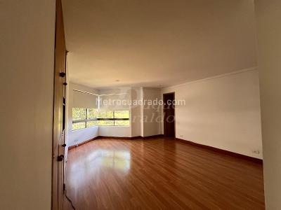 Apartamento de 4 alcobas en arriendo en El Poblado, Medellín, 200 m² · foto 15 de 20