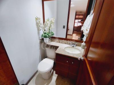 Apartamento de 3 alcobas en arriendo en El Poblado, Medellín, 147 m² · foto 12 de 20