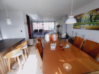 Apartamento de 3 alcobas en arriendo en El Poblado, Medellín, 147 m² · foto 15 de 20