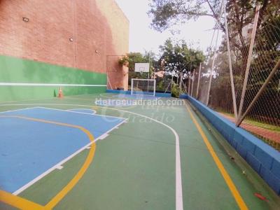 Apartamento de 3 alcobas en arriendo en El Poblado, Medellín, 147 m² · foto 18 de 20