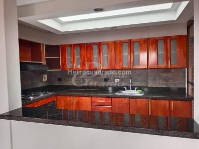 Apartamento de 4 alcobas en arriendo en Laureles, Medellín, 220 m² · foto 4 de 20