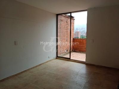 Apartamento de 4 alcobas en arriendo en Laureles, Medellín, 220 m² · foto 7 de 20