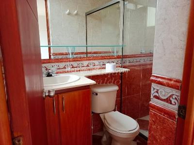 Apartamento de 4 alcobas en arriendo en Laureles, Medellín, 220 m² · foto 11 de 20