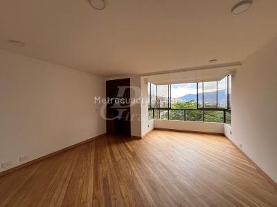 Apartamento de 3 alcobas en arriendo en Los Naranjos, Medellín, 210 m² · foto 6 de 13