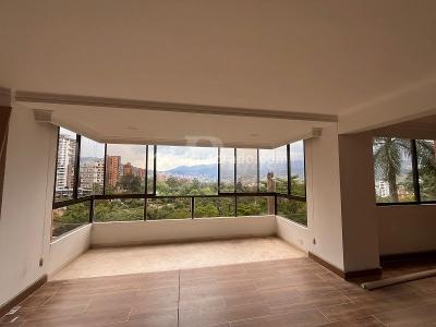 Apartamento de 3 alcobas en arriendo en Los Naranjos, Medellín, 210 m² · foto 13 de 13