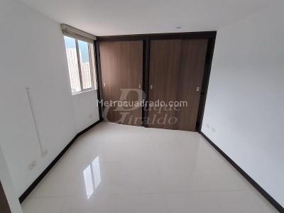 Apartamento de 3 alcobas en arriendo en San Jose, Sabaneta, 85 m² · foto 4 de 20