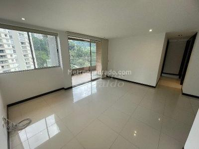Apartamento de 3 alcobas en arriendo en San Jose, Sabaneta, 85 m² · foto 5 de 13