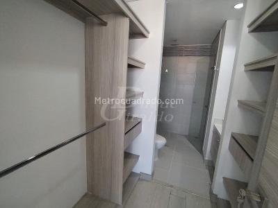 Apartamento de 2 alcobas en arriendo en El Poblado, Medellín, 90 m² · foto 10 de 16
