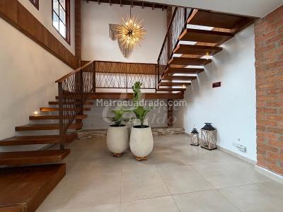 Casa de 4 alcobas en arriendo en La Mina, Envigado, 700 m² · foto 5 de 20