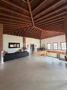 Casa de 4 alcobas en arriendo en La Mina, Envigado, 700 m² · foto 13 de 20