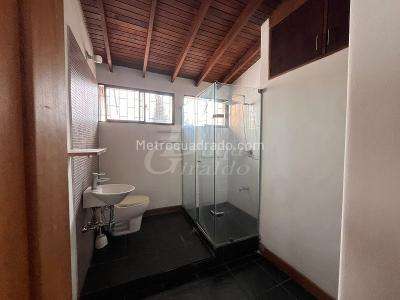 Casa de 5 alcobas en venta en Los Colores, Medellín, 450 m² · foto 6 de 20