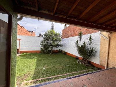 Casa de 5 alcobas en venta en Los Colores, Medellín, 450 m² · foto 18 de 20