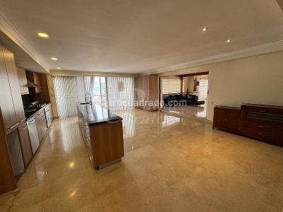 Apartamento en venta en El Tesoro, Medellín · foto 4 de 20