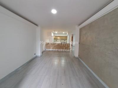 Apartamento de 3 alcobas en arriendo en Laureles, Medellín, 174 m² · foto 6 de 7
