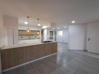 Apartamento de 3 alcobas en arriendo en Laureles, Medellín, 174 m² · foto 7 de 7