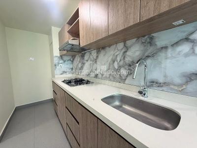 Apartamento en arriendo en Alto Bonito, Rionegro · foto 9 de 13