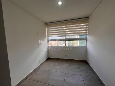 Apartamento de 2 alcobas en arriendo en El Poblado, Medellín, 90 m² · foto 9 de 20