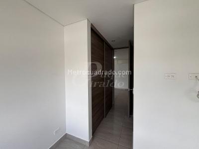 Apartamento de 2 alcobas en arriendo en El Poblado, Medellín, 90 m² · foto 11 de 20