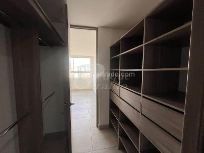 Apartamento de 2 alcobas en arriendo en El Poblado, Medellín, 90 m² · foto 15 de 20