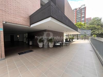 Apartamento de 2 alcobas en arriendo en El Poblado, Medellín, 90 m² · foto 20 de 20