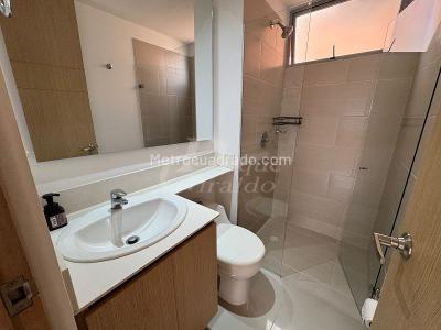 Apartamento de 3 alcobas en arriendo en Camino Verde, Envigado, 96 m² · foto 13 de 16