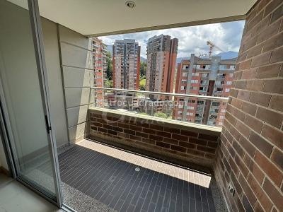 Apartamento de 3 alcobas en arriendo en Camino Verde, Envigado, 96 m² · foto 14 de 16