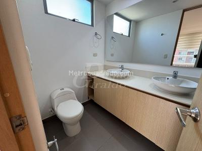 Apartamento de 3 alcobas en arriendo en Camino Verde, Envigado, 96 m² · foto 16 de 16
