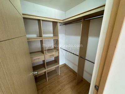 Apartamento de 3 alcobas en arriendo en Camino Verde, Envigado, 96 m² · foto 7 de 16
