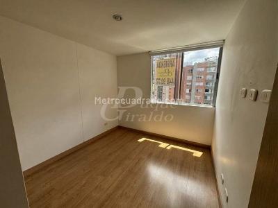 Apartamento de 3 alcobas en arriendo en Camino Verde, Envigado, 96 m² · foto 9 de 16