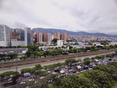 Apartamento en arriendo en Guayabal, Medellín · foto 4 de 20