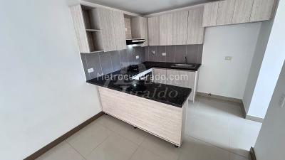 Apartamento de 3 alcobas en arriendo en Señorial, Envigado, 85 m² · foto 2 de 11