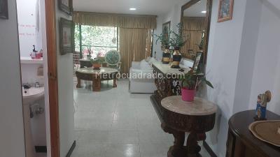 Casa de 3 alcobas en arriendo en Loma De Las Brujas, Envigado, 230 m² · foto 16 de 19