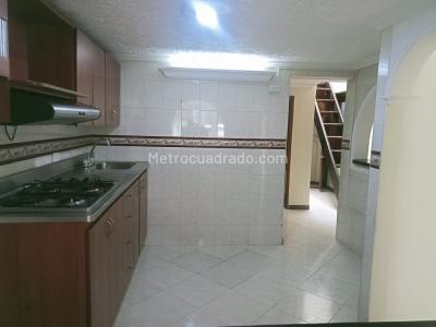 Casa de 3 alcobas en arriendo en San Pablo, Medellín, 65 m² · foto 2 de 15