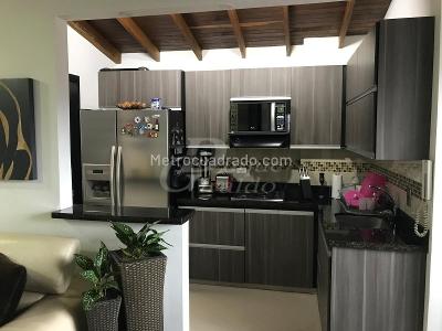 Apartamento de 2 alcobas en venta en Belen Fatima, Medellín, 64 m² · foto 3 de 16