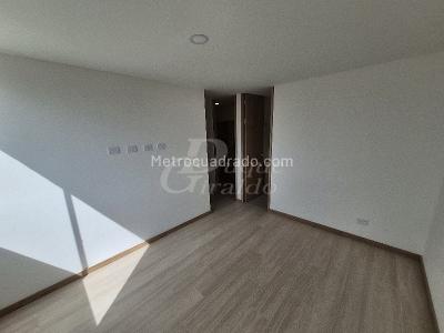 Apartamento de 3 alcobas en arriendo en Camino Verde, Envigado, 80 m² · foto 6 de 16