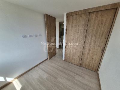 Apartamento de 3 alcobas en arriendo en Camino Verde, Envigado, 80 m² · foto 8 de 16