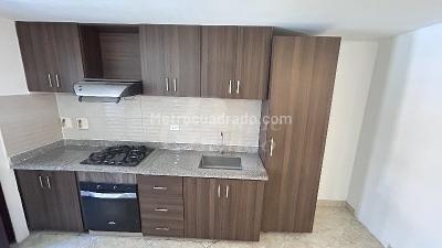 Apartamento de 3 alcobas en arriendo en Loma De Cumbres, Envigado, 75 m² · foto 2 de 11