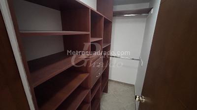 Apartamento de 3 alcobas en arriendo en Loma De Cumbres, Envigado, 75 m² · foto 9 de 11