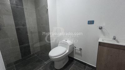Apartaestudio en arriendo en El Dorado, Envigado, 35 m² · foto 3 de 4