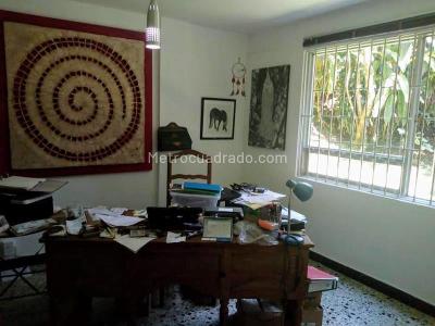 Apartamento de 3 alcobas en venta en El Poblado, Medellín, 155 m² · foto 2 de 14