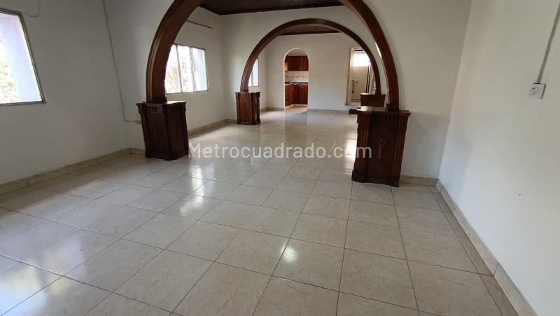 Spacious 3BR House in Prado Centro