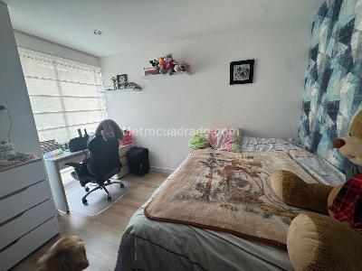 Casa de 4 alcobas en venta en Mora Verde Etapa 1, Bogotá, 235 m² · foto 13 de 20
