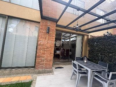 Casa de 4 alcobas en venta en Mora Verde Etapa 1, Bogotá, 235 m² · foto 2 de 20