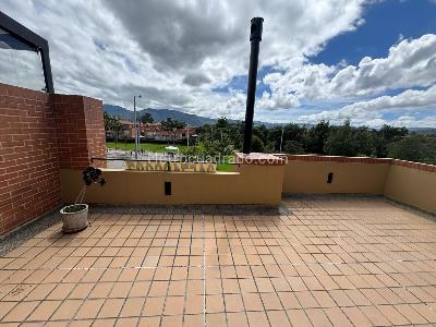 Casa de 3 alcobas en venta en Camino De Arrayanes, Bogotá, 160 m² · foto 17 de 20